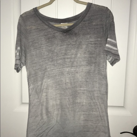 Grey tee, with white stripes - Picture 2 of 2
